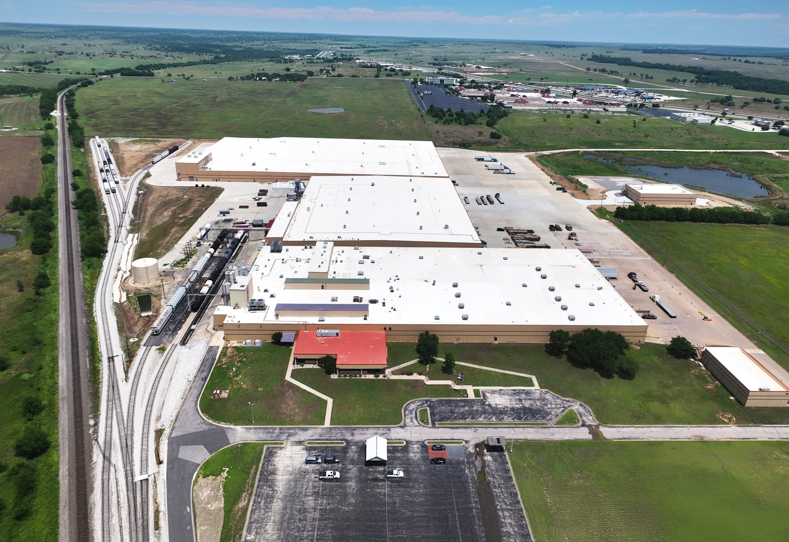https://generalcontractor.com/wp-content/uploads/2021/12/dji_0004_mv_seffrkwppbhb-scaled.jpg