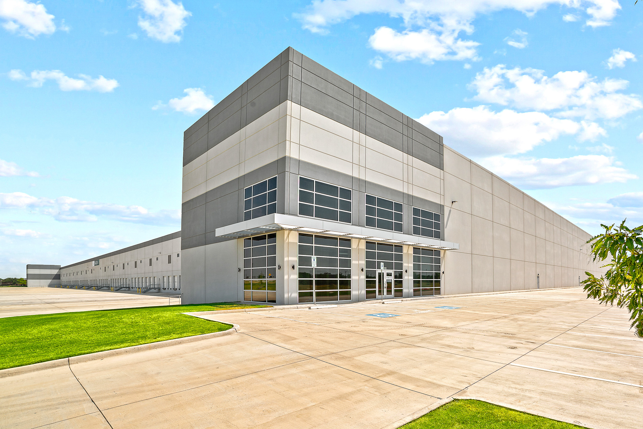 https://generalcontractor.com/wp-content/uploads/2022/06/WJ4A3221.1.jpg