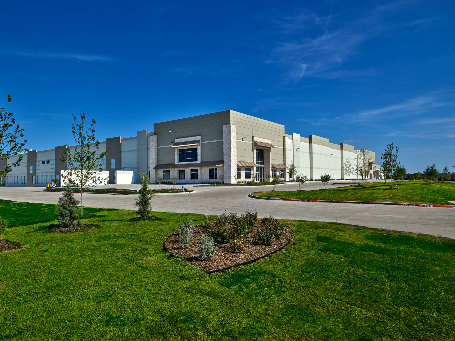 https://generalcontractor.com/wp-content/uploads/2023/09/bmc300hwy80_0004.jpg