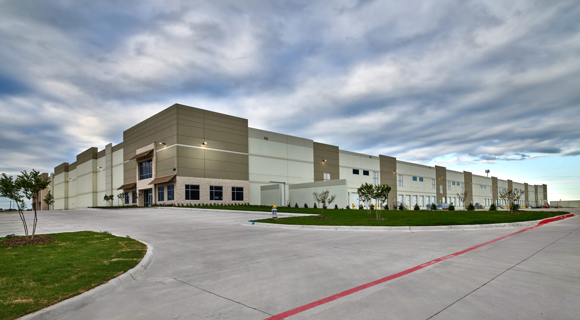 https://generalcontractor.com/wp-content/uploads/2023/09/bmc300hwy80_0004.jpg