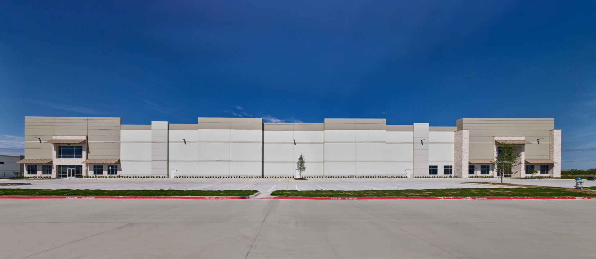 https://generalcontractor.com/wp-content/uploads/2023/09/bmc300hwy80_0004.jpg