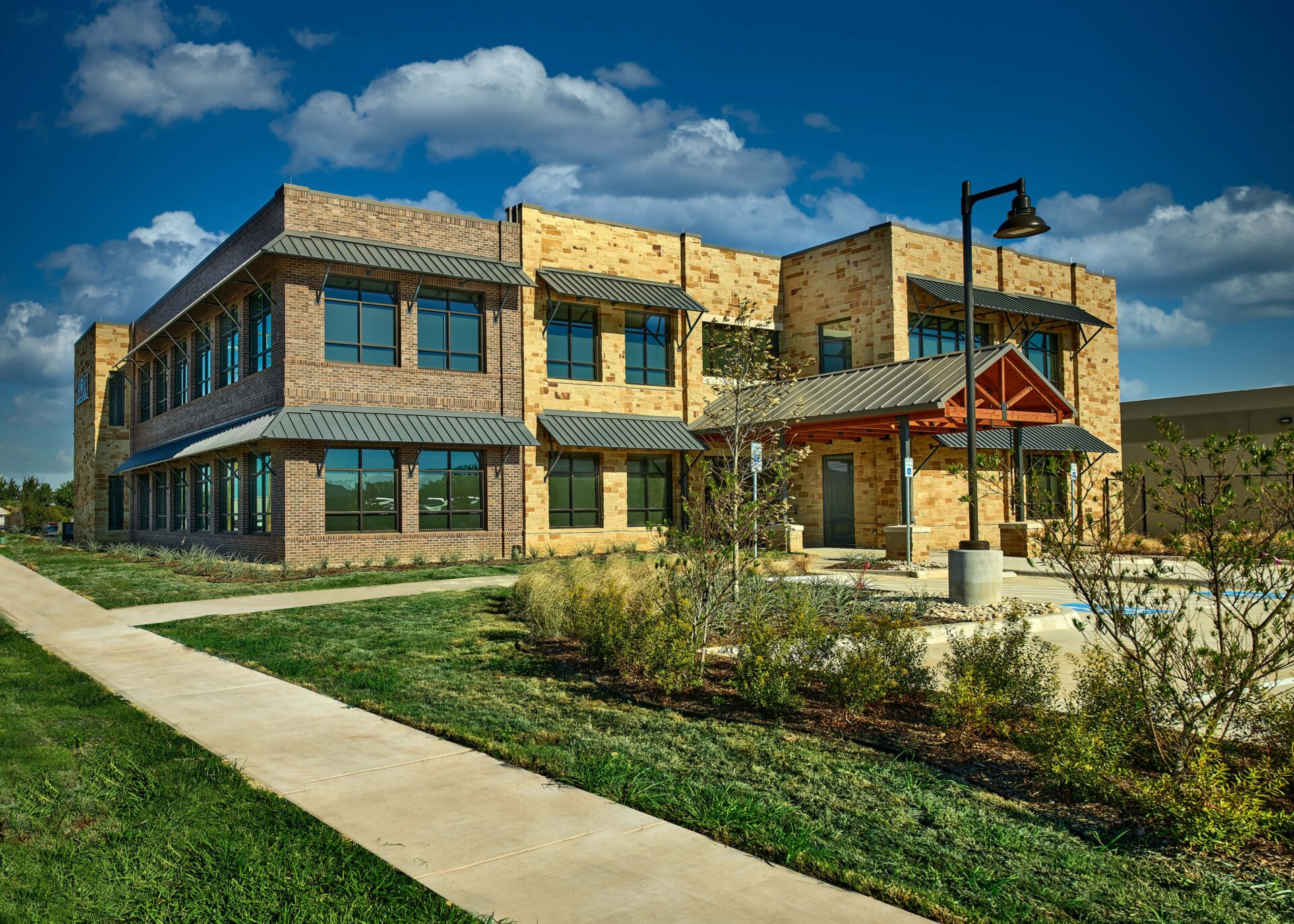 https://generalcontractor.com/wp-content/uploads/2023/08/BMC-fox-198-e1697031966161.jpg