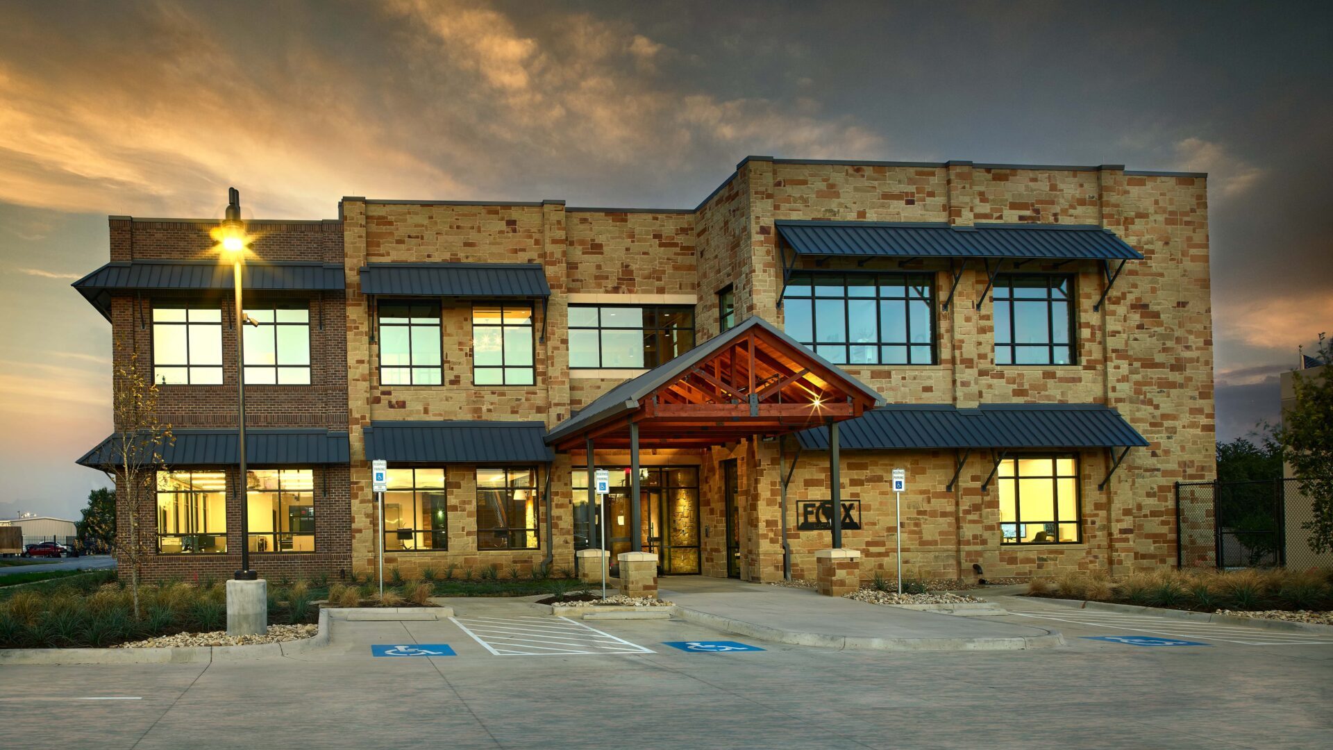 https://generalcontractor.com/wp-content/uploads/2023/08/BMC-fox-198-e1697031966161.jpg