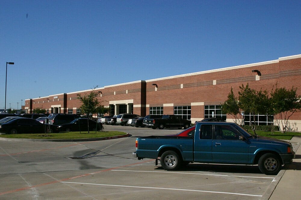 https://generalcontractor.com/wp-content/uploads/2023/09/coppell-tech-centers-002-1000.jpg