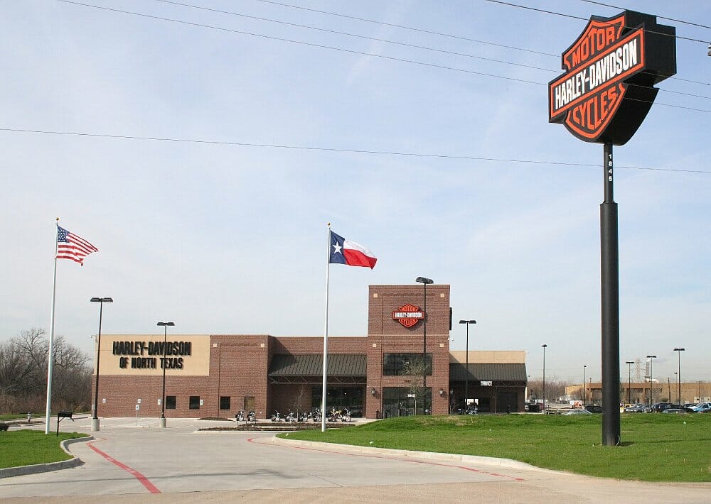 https://generalcontractor.com/wp-content/uploads/2023/09/harley-davidson-north-texas-dealership-004-549.jpg