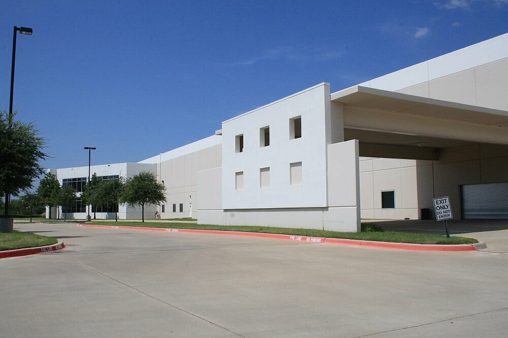 https://generalcontractor.com/wp-content/uploads/2023/09/mary-kay-warehouse-001-1000.jpg