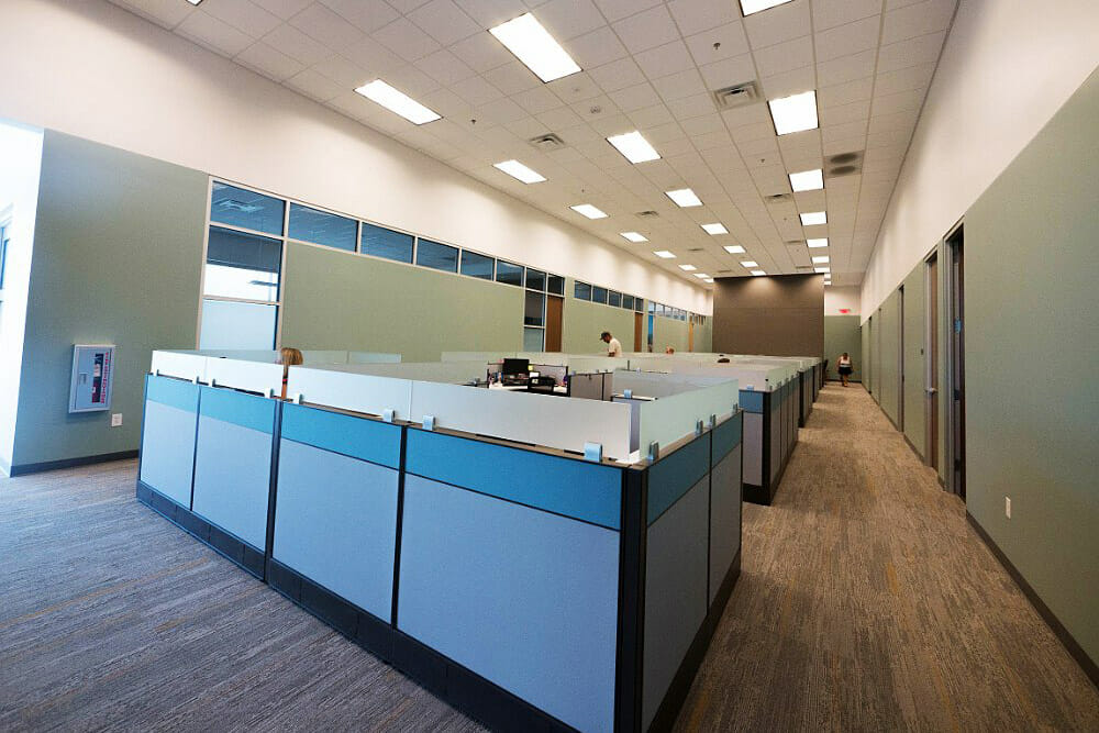 https://generalcontractor.com/wp-content/uploads/2023/09/trybus-distribution-center-43-1000.jpg