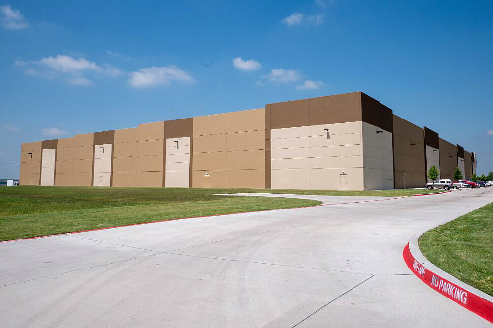 https://generalcontractor.com/wp-content/uploads/2023/09/trybus-distribution-center-43-1000.jpg