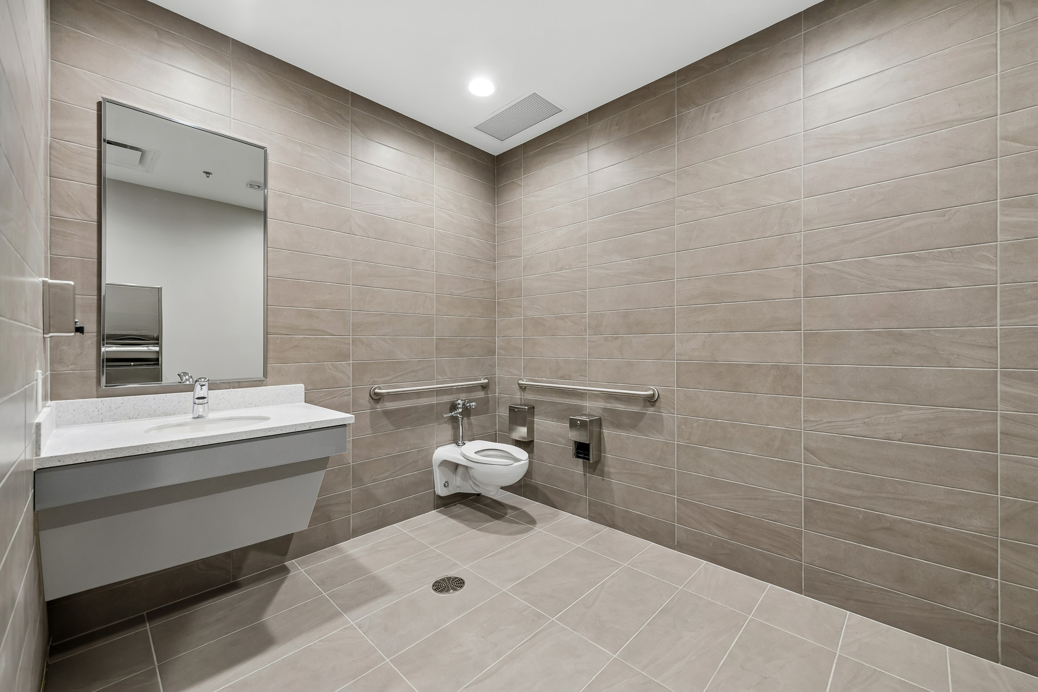 https://generalcontractor.com/wp-content/uploads/2026/10/DHL-Web-Cover.jpg