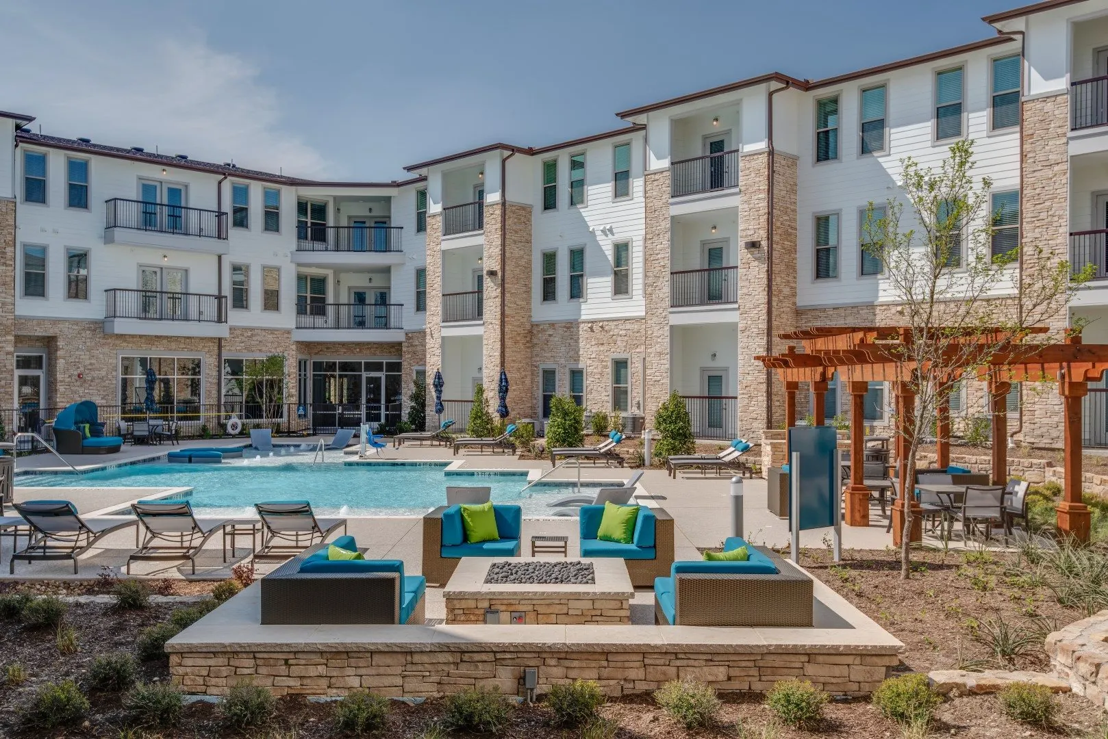 https://generalcontractor.com/wp-content/uploads/2021/07/GOB-Pool-2-e1697031827615.jpg