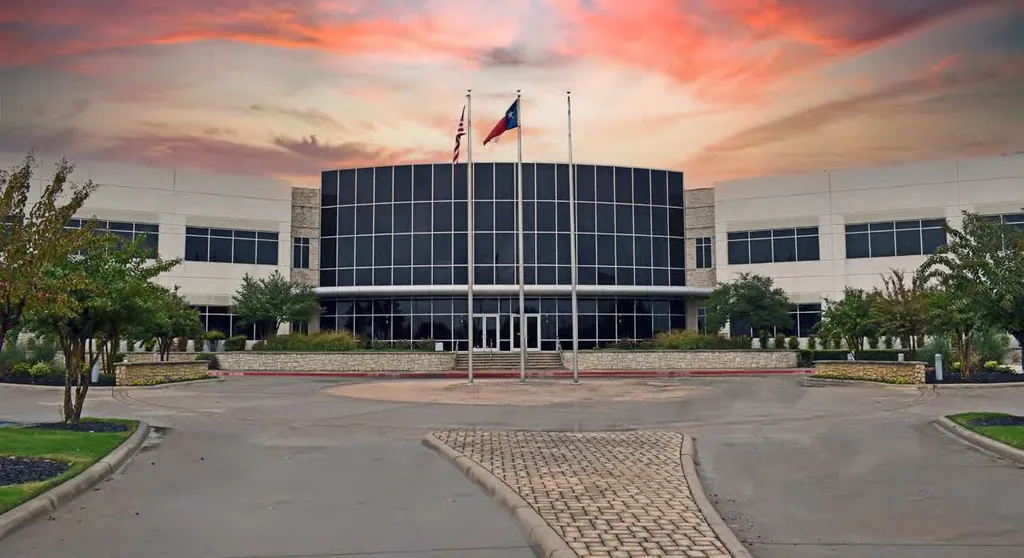 https://generalcontractor.com/wp-content/uploads/2023/09/cigna-office-call-center-070-1000.jpg