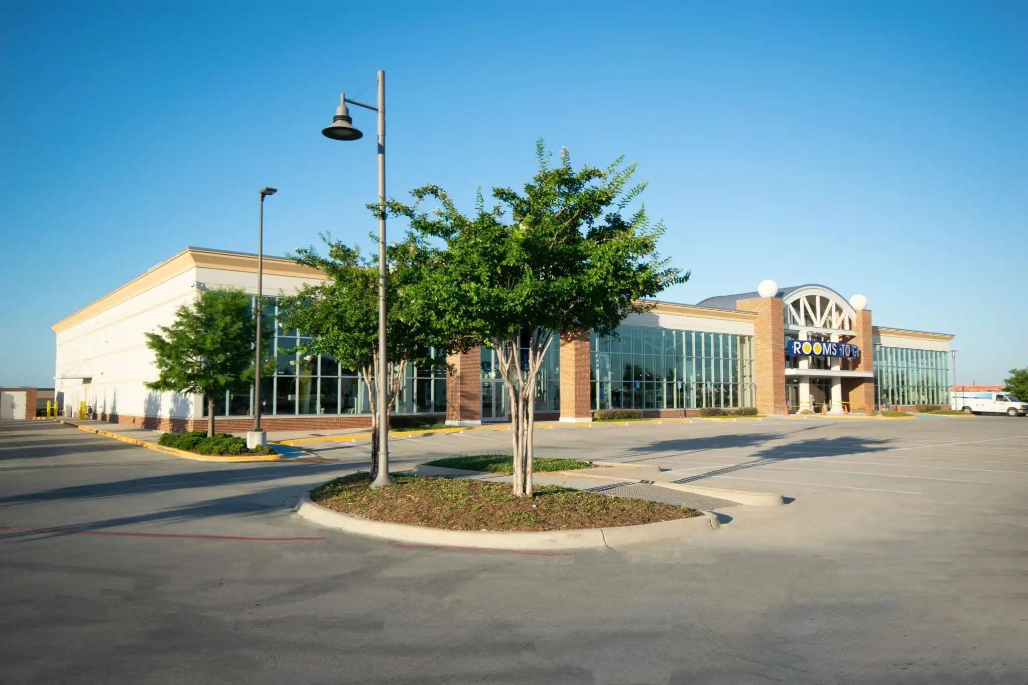 Rooms to go building