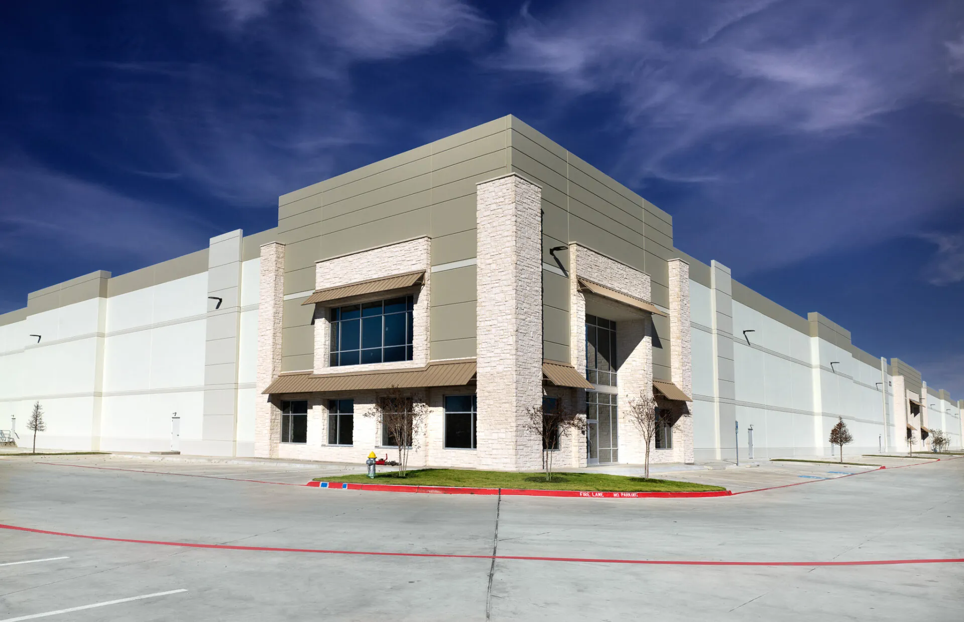 https://generalcontractor.com/wp-content/uploads/2023/09/bmc300hwy80_0331.jpg