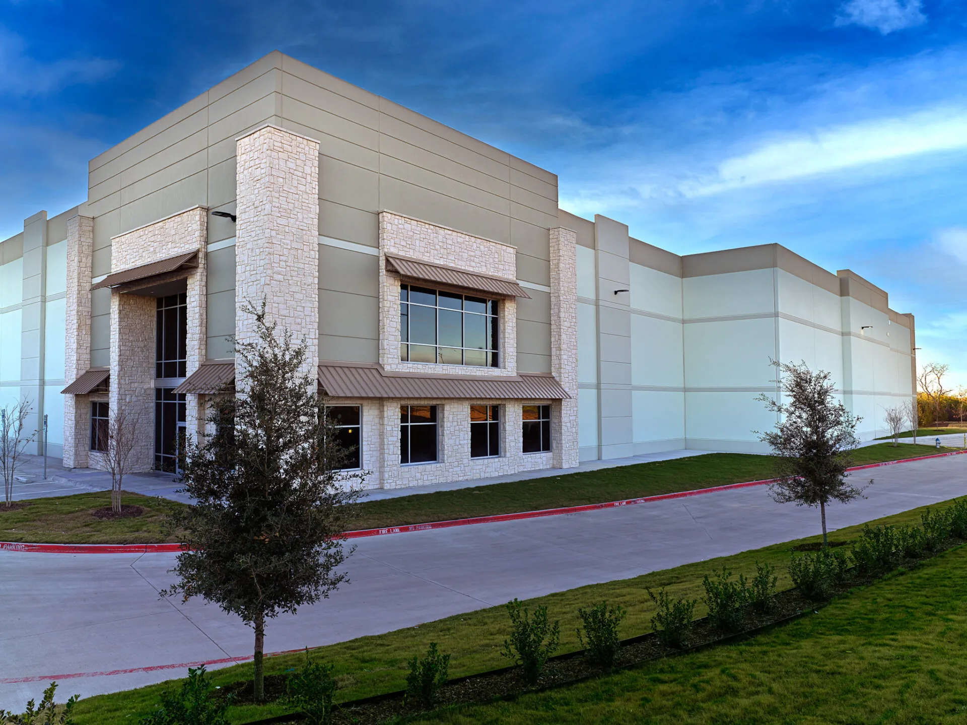 https://generalcontractor.com/wp-content/uploads/2023/09/bmc300hwy80_0331.jpg