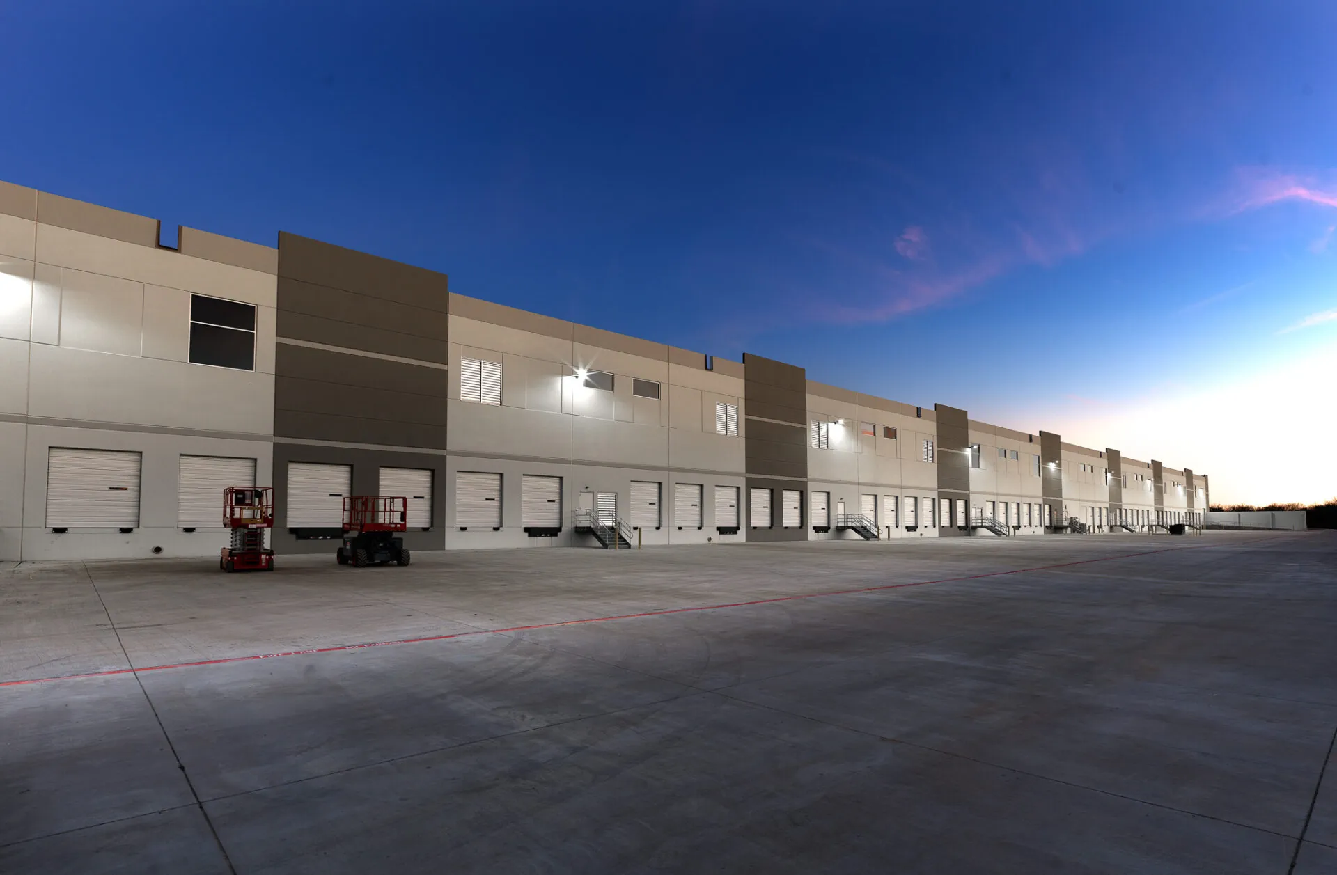 https://generalcontractor.com/wp-content/uploads/2023/09/bmc300hwy80_0331.jpg