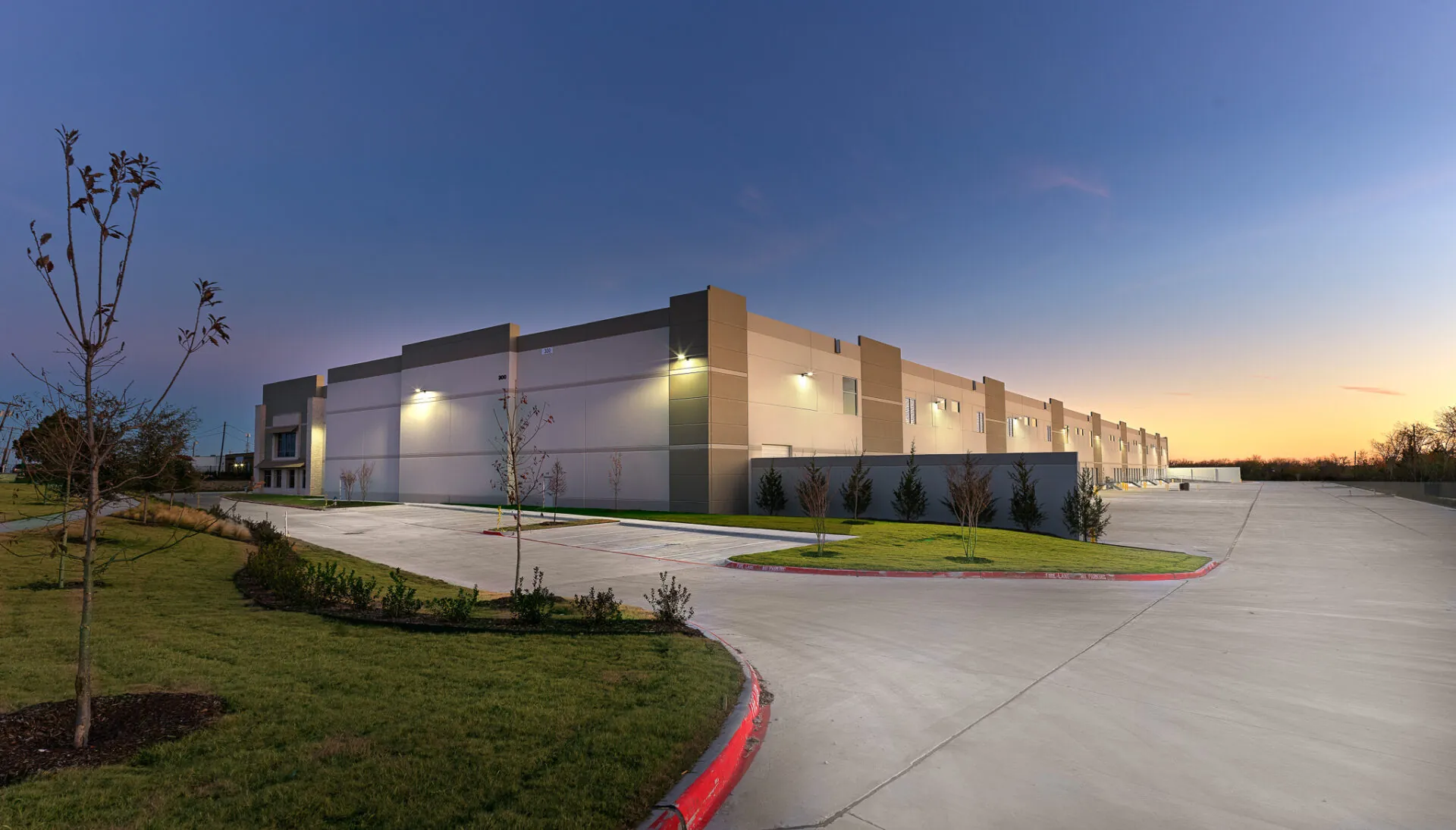 https://generalcontractor.com/wp-content/uploads/2023/09/bmc300hwy80_0331.jpg