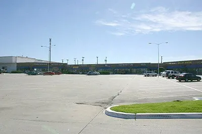 https://generalcontractor.com/wp-content/uploads/2023/09/briarwyck-shopping-center-001-1000.jpg