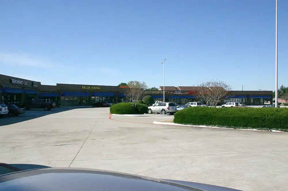 https://generalcontractor.com/wp-content/uploads/2023/09/briarwyck-shopping-center-001-1000.jpg