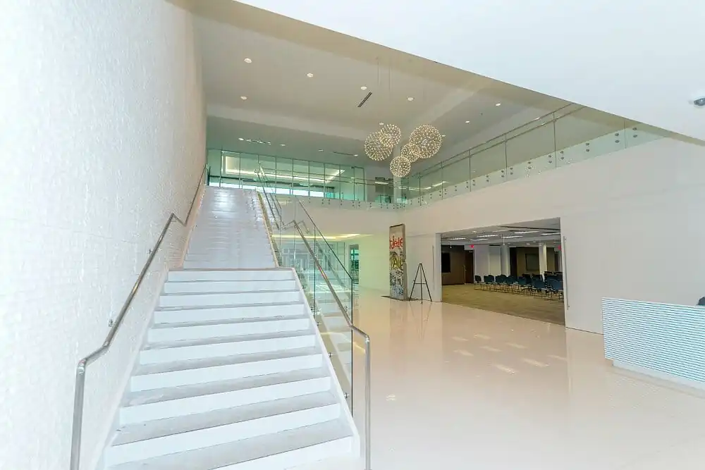 https://generalcontractor.com/wp-content/uploads/2023/09/galderma-office-building-01-1000.jpg