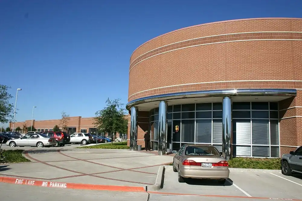 https://generalcontractor.com/wp-content/uploads/2023/09/international-parkway-tech-center-001-1000.jpg