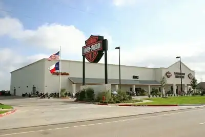 https://generalcontractor.com/wp-content/uploads/2023/09/longhorn-harley-davidson-dealership-017-1000.jpg