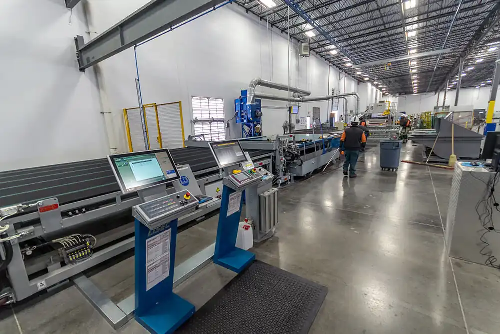 https://generalcontractor.com/wp-content/uploads/2023/09/oldcastle-manufacturing-06-1000.jpg