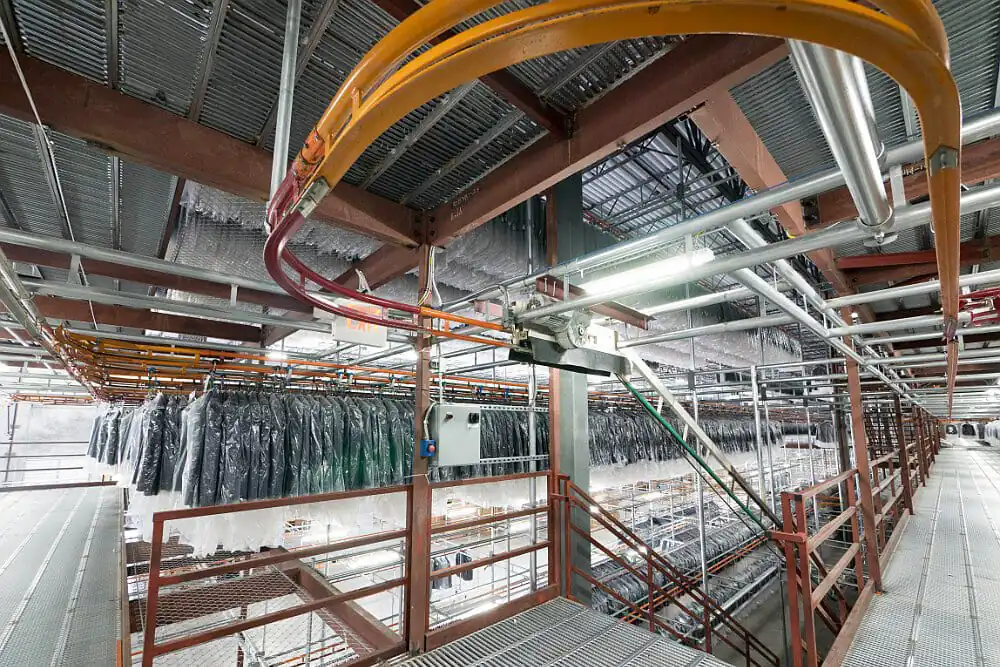 https://generalcontractor.com/wp-content/uploads/2023/09/trybus-distribution-center-43-1000.jpg