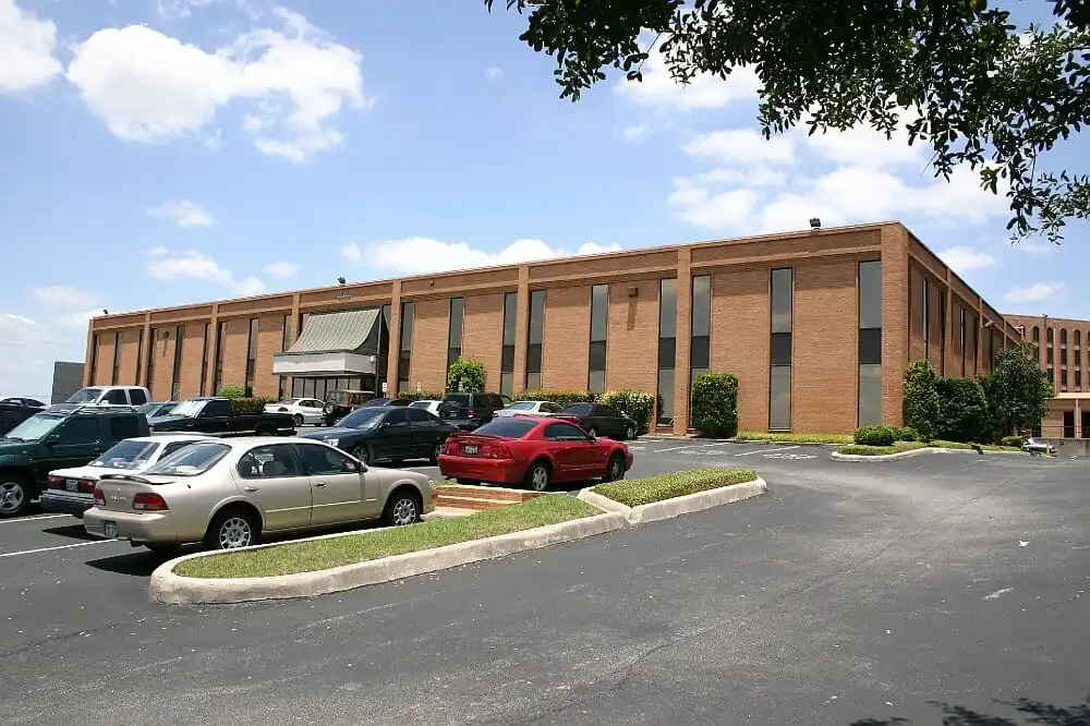 https://generalcontractor.com/wp-content/uploads/2023/09/ups-call-center-san-antonio-001-1000.jpg